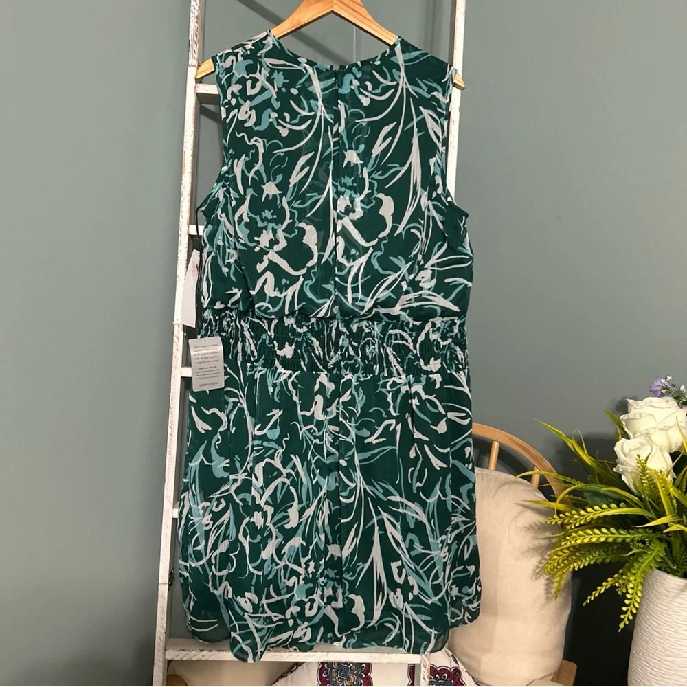 London Times dressSmocked waist Yoryu sleeveless green print | Size 18W | NWT|D2